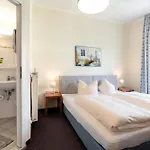 Hotel-pension Am Siegestor 3*