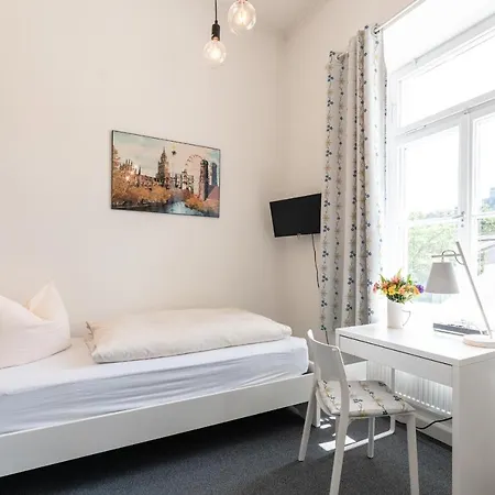 Hotel-pension Am Siegestor Vendégház München