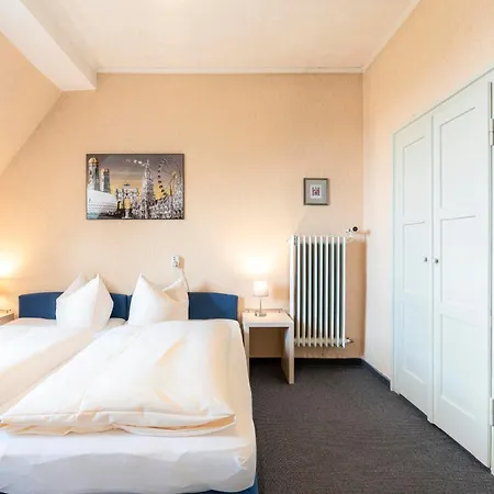 Hotel-pension Am Siegestor Vendégház München