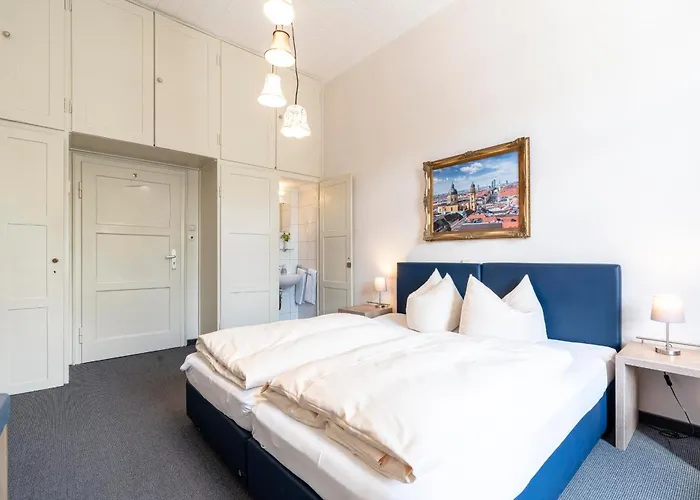 Hotel-pension Am Siegestor 3*