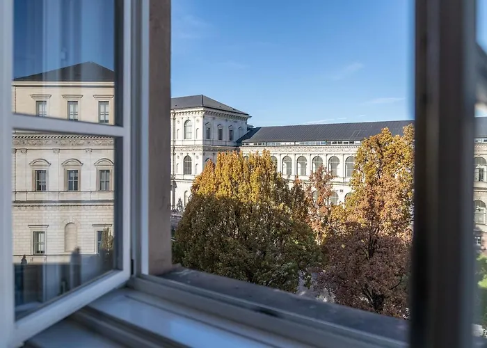 Hotel-pension Am Siegestor 3*
