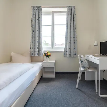 Hotel-pension Am Siegestor Vendégház 3*