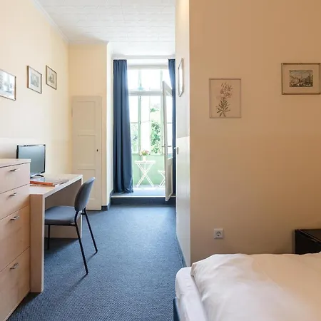 Hotel-pension Am Siegestor بيت ضيافة